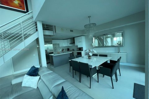 Condominio en venta en Miami, Florida, 2 dormitorios, 180.69 m2 № 2339910 - foto 11