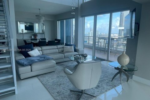 Condominio en venta en Miami, Florida, 2 dormitorios, 180.69 m2 № 2339910 - foto 6