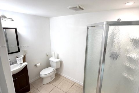 House in West Park, Florida 3 bedrooms, 104.05 sq.m. № 1712171 - photo 18