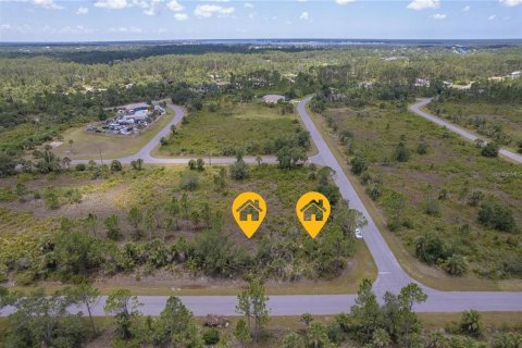 Land in Port Charlotte, Florida № 2165889