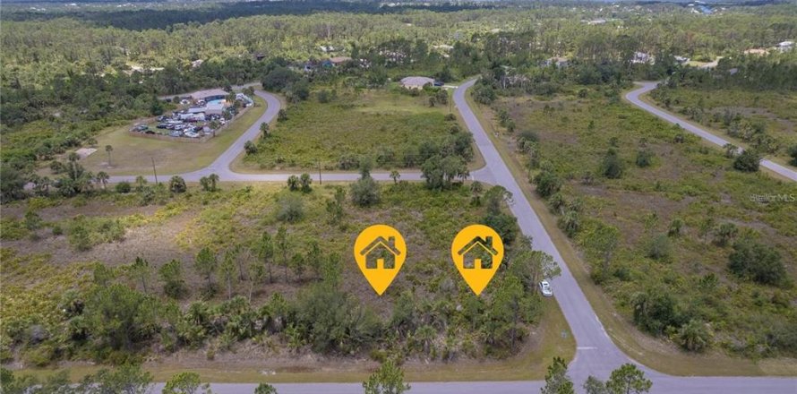 Land in Port Charlotte, Florida № 2165889