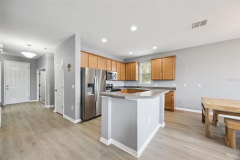 Casa en venta en Eustis, Florida, 4 dormitorios, 231.33 m2 № 2195830 - foto 15