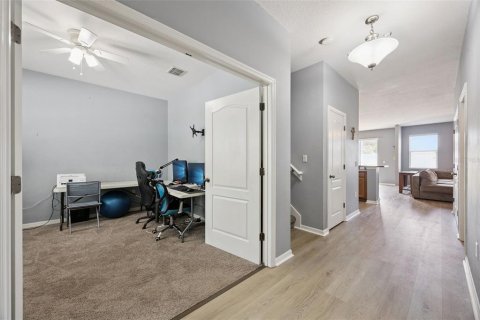 Casa en venta en Eustis, Florida, 4 dormitorios, 231.33 m2 № 2195830 - foto 6
