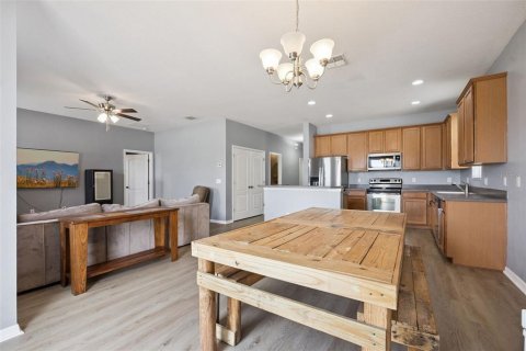 Casa en venta en Eustis, Florida, 4 dormitorios, 231.33 m2 № 2195830 - foto 13