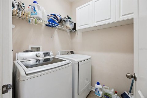 Casa en venta en Eustis, Florida, 4 dormitorios, 231.33 m2 № 2195830 - foto 28