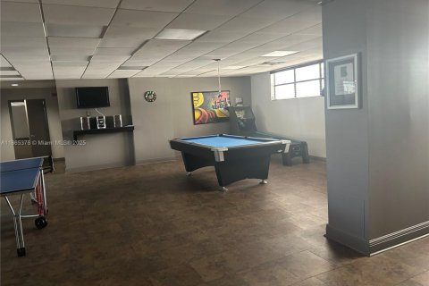 Copropriété à louer à Hallandale Beach, Floride: 1 chambre, 104.98 m2 № 1929504 - photo 18