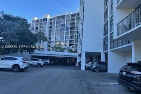 Copropriété à louer à Hallandale Beach, Floride: 1 chambre, 104.98 m2 № 1929504 - photo 30