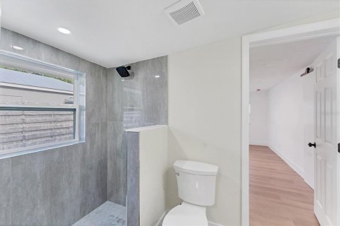 Villa ou maison à vendre à Sarasota, Floride: 4 chambres, 133.5 m2 № 1816853 - photo 14