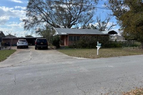 House in Winter Haven, Florida 3 bedrooms, 120.4 sq.m. № 1508816 - photo 1