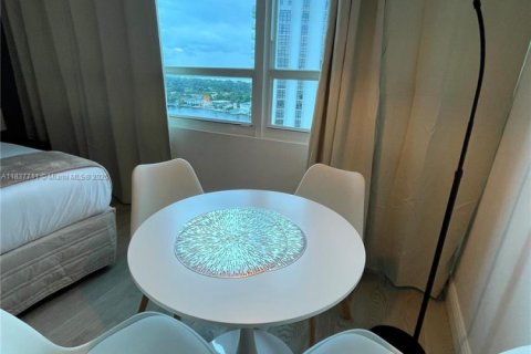Condominio en venta en Miami Beach, Florida, 37.16 m2 № 1822252 - foto 26