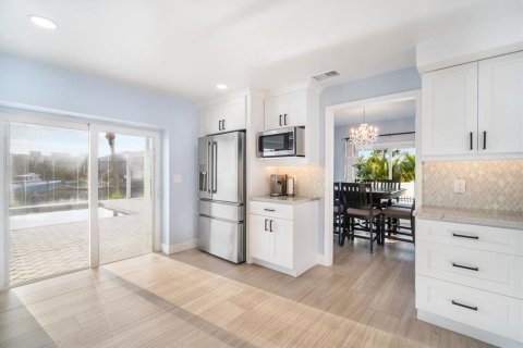 Casa en venta en Apollo Beach, Florida, 4 dormitorios, 266.82 m2 № 1619351 - foto 18