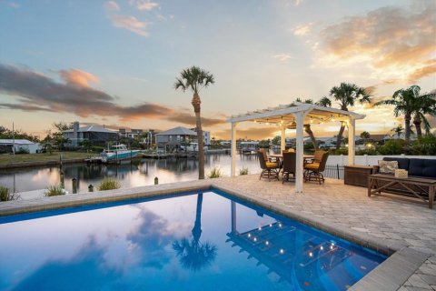 Casa en venta en Apollo Beach, Florida, 4 dormitorios, 266.82 m2 № 1619351 - foto 4