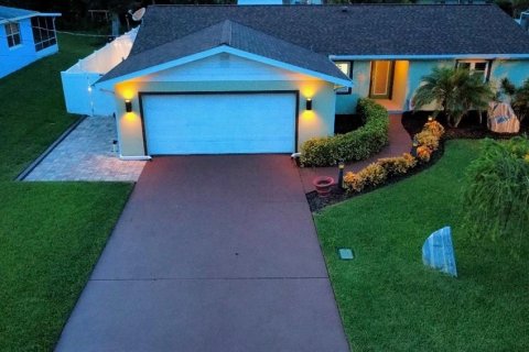 Casa en venta en Ormond Beach, Florida, 3 dormitorios, 152.82 m2 № 2237169 - foto 2