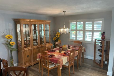 Casa en venta en Ormond Beach, Florida, 3 dormitorios, 152.82 m2 № 2237169 - foto 6