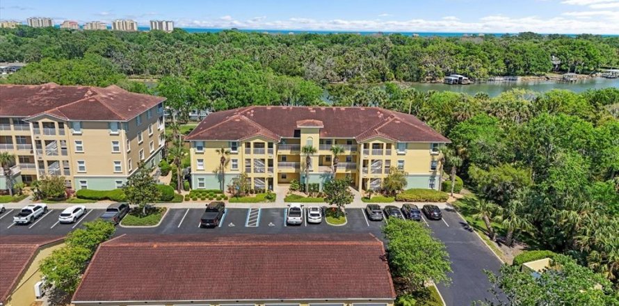 Condo in Palm Coast, Florida, 3 bedrooms № 1635116