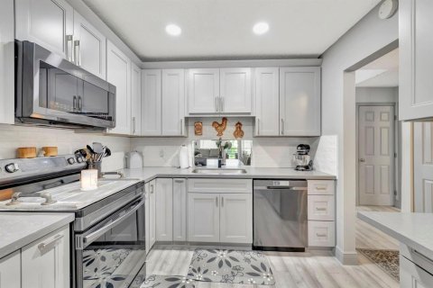 Condominio en venta en Tamarac, Florida, 2 dormitorios, 119.47 m2 № 2181263 - foto 4