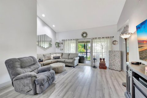 Condominio en venta en Tamarac, Florida, 2 dormitorios, 119.47 m2 № 2181263 - foto 9