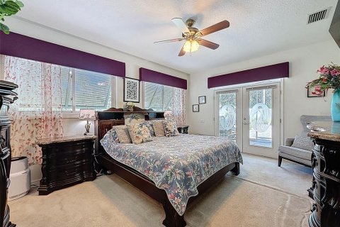 House in Hudson, Florida 3 bedrooms, 281.96 sq.m. № 1881350 - photo 23
