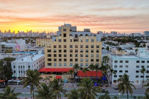 Copropriété à louer à Miami Beach, Floride: 2 chambres, 159.79 m2 № 2024124 - photo 27