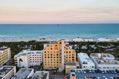 Condo à Miami Beach, Floride, 2 chambres  № 2024124