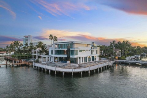 Villa ou maison à vendre à Fort Lauderdale, Floride: 7 chambres, 966.18 m2 № 1936949 - photo 14
