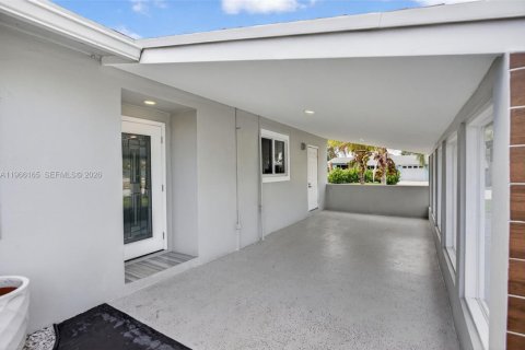 Casa en venta en Deerfield Beach, Florida, 3 dormitorios, 130.43 m2 № 2029926 - foto 24