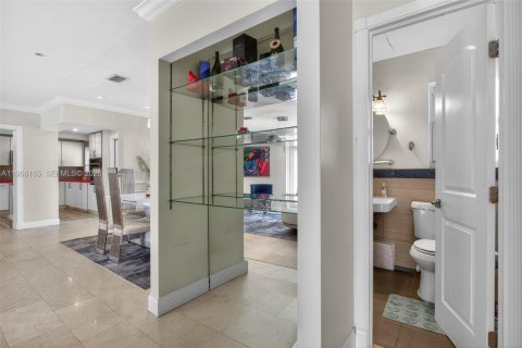 Casa en venta en Deerfield Beach, Florida, 3 dormitorios, 130.43 m2 № 2029926 - foto 17