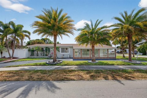 Casa en Deerfield Beach, Florida 3 dormitorios, 130.43 m2 № 2029926