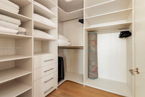 Condo in Miami Beach, Florida, 1 bedroom  № 2022953 - photo 15