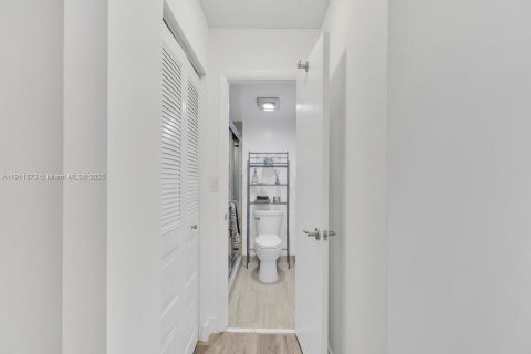 Copropriété à vendre à Sunny Isles Beach, Floride: 2 chambres, 131.27 m2 № 1969053 - photo 18