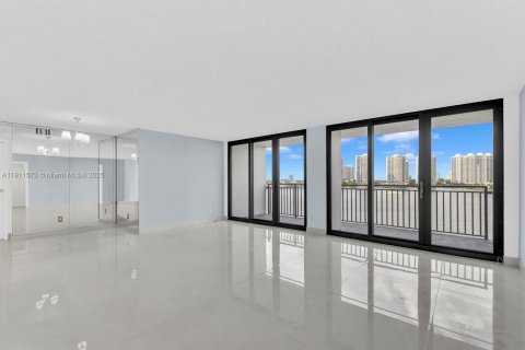 Copropriété à vendre à Sunny Isles Beach, Floride: 2 chambres, 131.27 m2 № 1969053 - photo 7