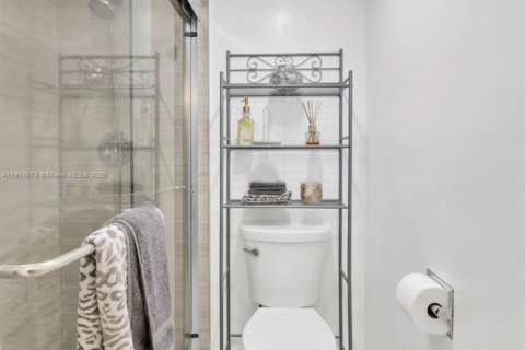 Copropriété à vendre à Sunny Isles Beach, Floride: 2 chambres, 131.27 m2 № 1969053 - photo 19