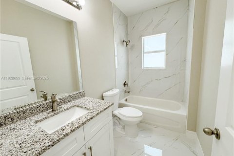 Casa en alquiler en Lehigh Acres, Florida, 4 dormitorios, 157.93 m2 № 1987187 - foto 12