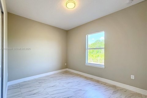 Casa en alquiler en Lehigh Acres, Florida, 4 dormitorios, 157.93 m2 № 1987187 - foto 17