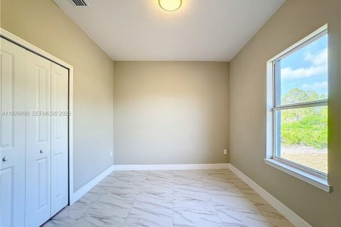 Casa en alquiler en Lehigh Acres, Florida, 4 dormitorios, 157.93 m2 № 1987187 - foto 18