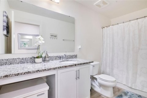 House in Davenport, Florida 3 bedrooms, 147.53 sq.m. № 2123144 - photo 15