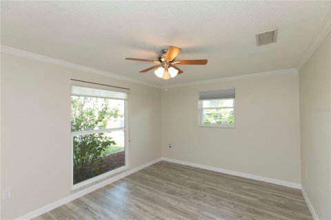 House in New Port Richey, Florida 3 bedrooms, 163.97 sq.m. № 1678105 - photo 15