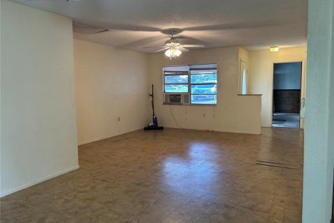 Villa ou maison à vendre à Spring Hill, Floride: 3 chambres, 159.88 m2 № 1884083 - photo 3