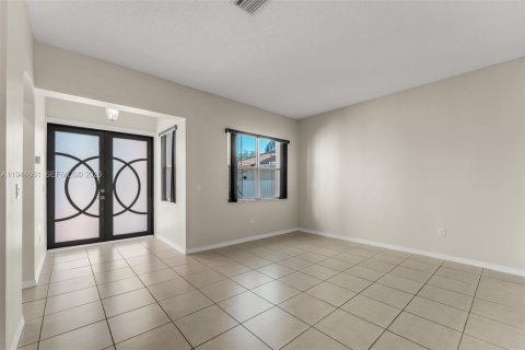 House in Homestead, Florida 4 bedrooms, 221.2 sq.m. № 2152839 - photo 10