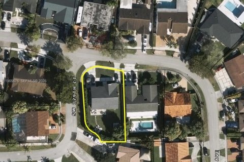 Villa ou maison à vendre à Miami, Floride: 3 chambres, 175.68 m2 № 2027353 - photo 4