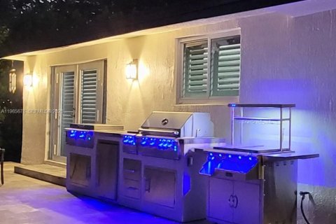 Villa ou maison à vendre à Miami, Floride: 3 chambres, 175.68 m2 № 2027353 - photo 26