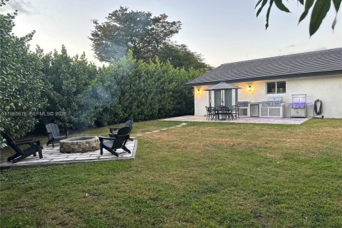 Villa ou maison à vendre à Miami, Floride: 3 chambres, 175.68 m2 № 2027353 - photo 25