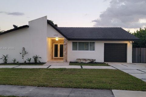 Villa ou maison à Miami, Floride 3 chambres, 175.68 m2 № 2027353