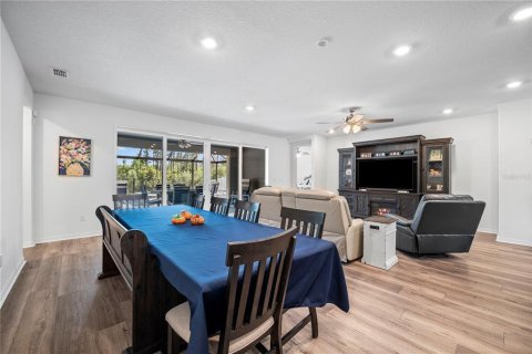 Casa en venta en Green Cove Springs, Florida, 4 dormitorios, 296.08 m2 № 2383677 - foto 26