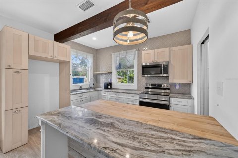 Casa en venta en Ocala, Florida, 3 dormitorios, 128.76 m2 № 2232328 - foto 2