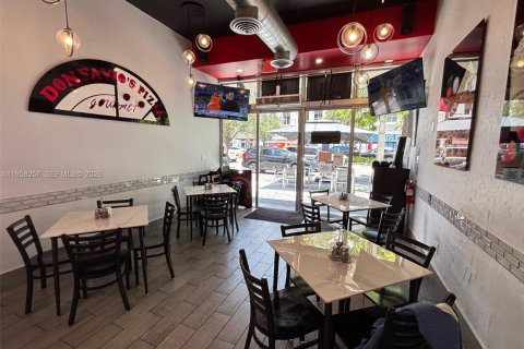 Immobilier commercial à Coral Gables, Floride № 2080536