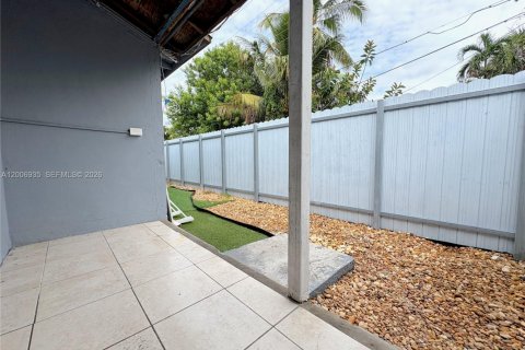 Appartement à louer à Hollywood, Floride: 2 chambres, 60.39 m2 № 2170771 - photo 8