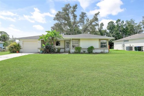 Villa ou maison à vendre à North Port, Floride: 3 chambres, 88.07 m2 № 1793921 - photo 1