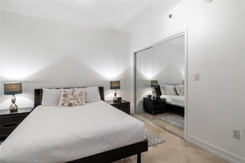 Copropriété à louer à Hallandale Beach, Floride: 1 chambre, 78.41 m2 № 1703699 - photo 5