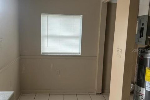 Immobilier commercial à vendre à Port Charlotte, Floride: 4 chambres, 138.24 m2 № 1735139 - photo 5